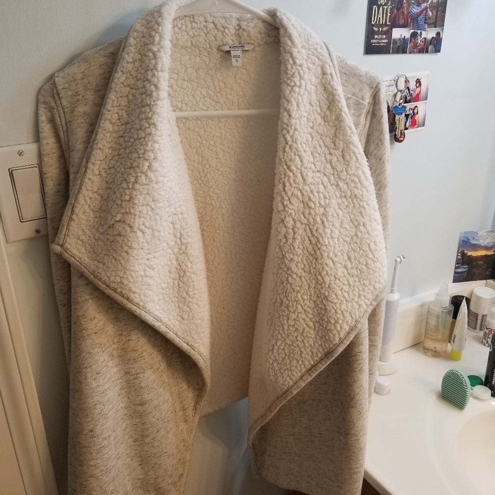 Thick cardigan